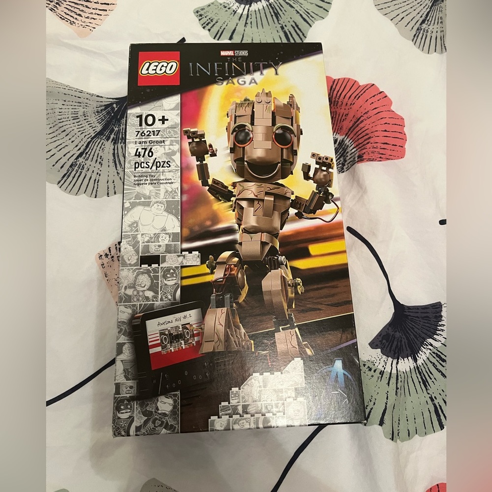 NWT Lego Groot !!!